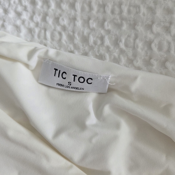 Off The Shoulder Top. - Picture 4 of 4